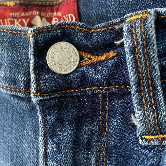 LUCKY BRAND Size 6/28 Distressed Denim Sofia Boot Cut Jeans NEW - Picture 2 of 9